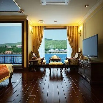 Emperor Cruises Hotel Nha Trang